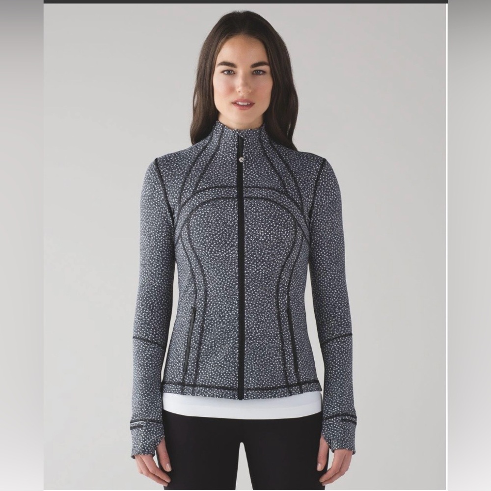 LULULEMON Womens jacket Size 6
